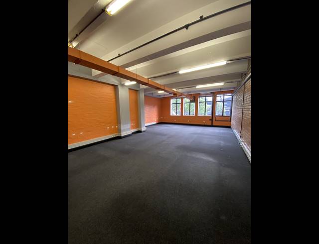 140M² OFFICE TO LET IN CAPE TOWN CITY CENTRE